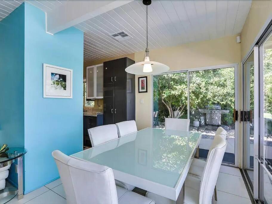 Serene 4 Bed 3 Bath Heated Pool Natural Backyard Heart Of Παλμ Σπρινγκς Εξωτερικό φωτογραφία